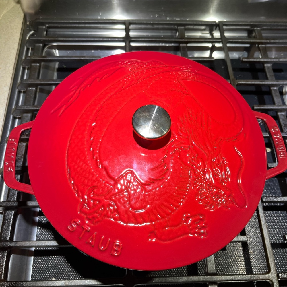 Staub Dragon French Oven 3 3/4Qt.